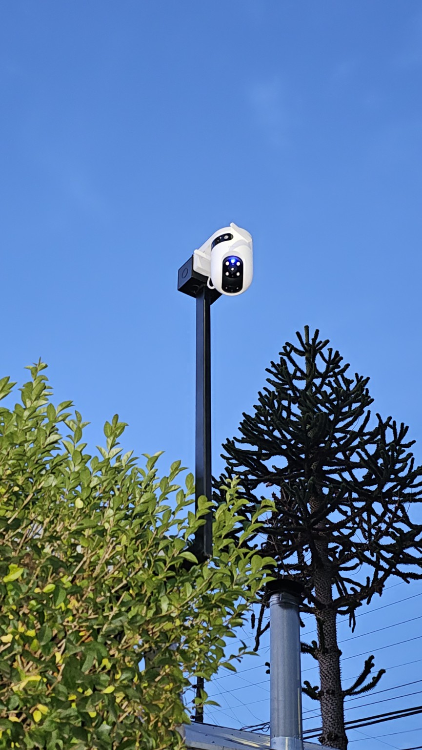 Cámara exterior instalada en sistema de videovigilancia