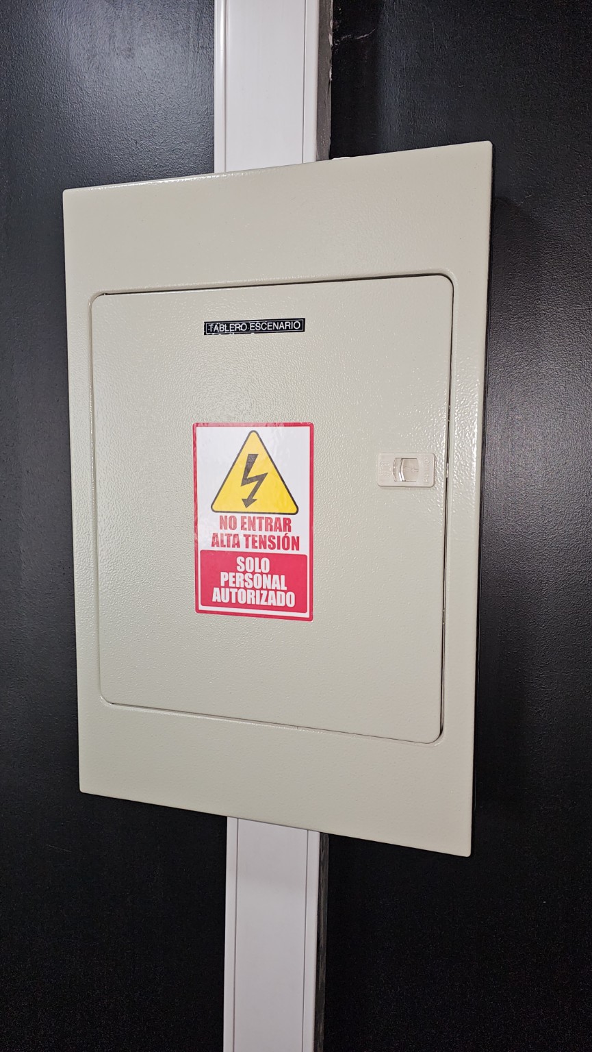 Tablero eléctrico instalado para proyecto Barbizon