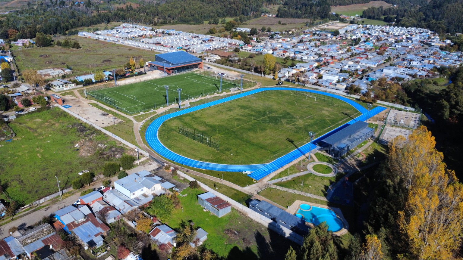 Vista aérea oblicua del recinto deportivo